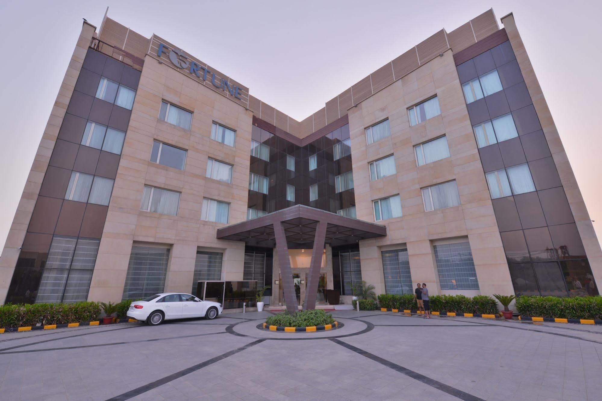 Fortune Park Orange, Sidhrawali, Gurugram - Member Itc Hotels' Group Bhiwadi Экстерьер фото